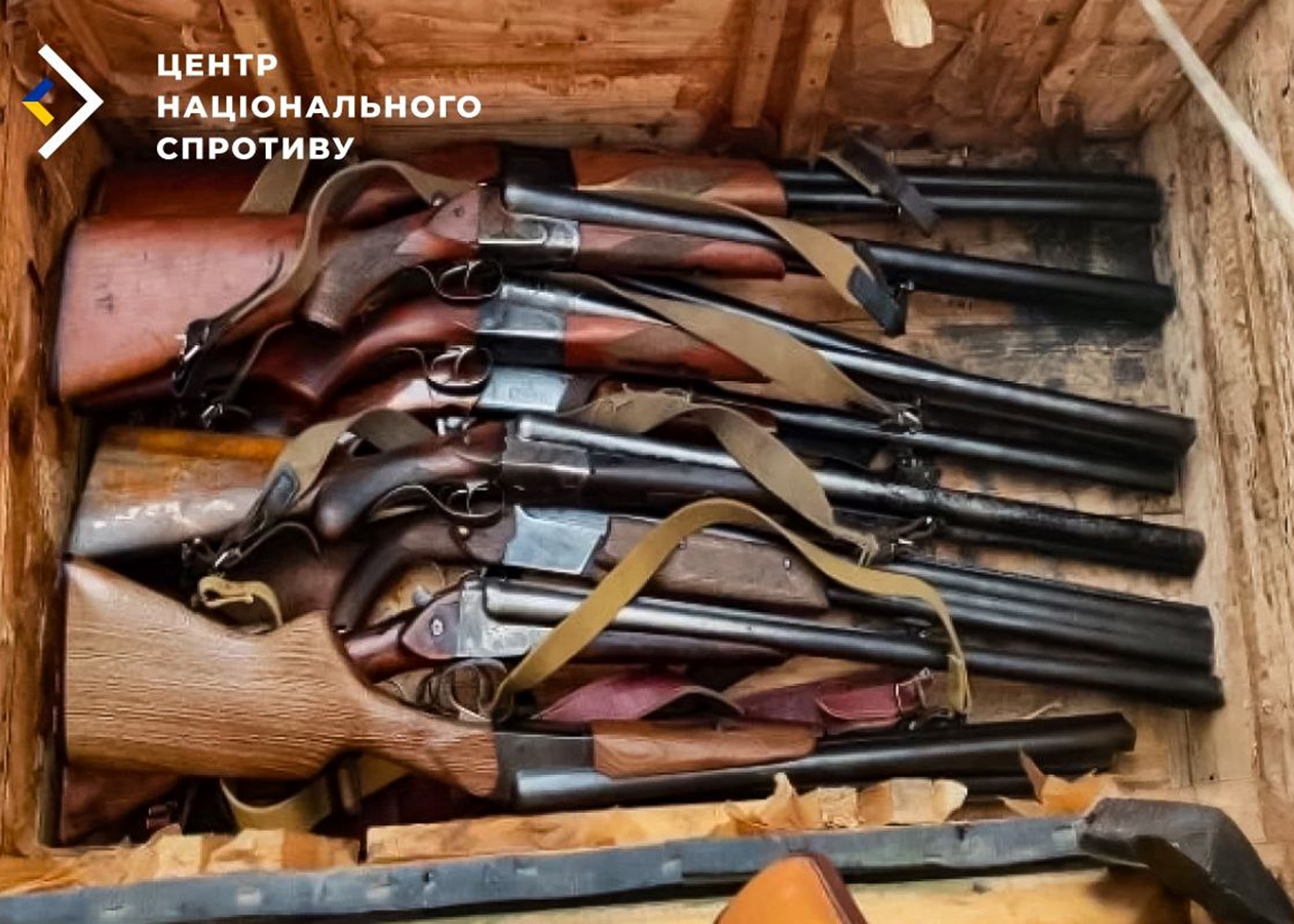 Окупанти на ТОТ вилучають в українців зброю і передають своїй армії – ЦНС