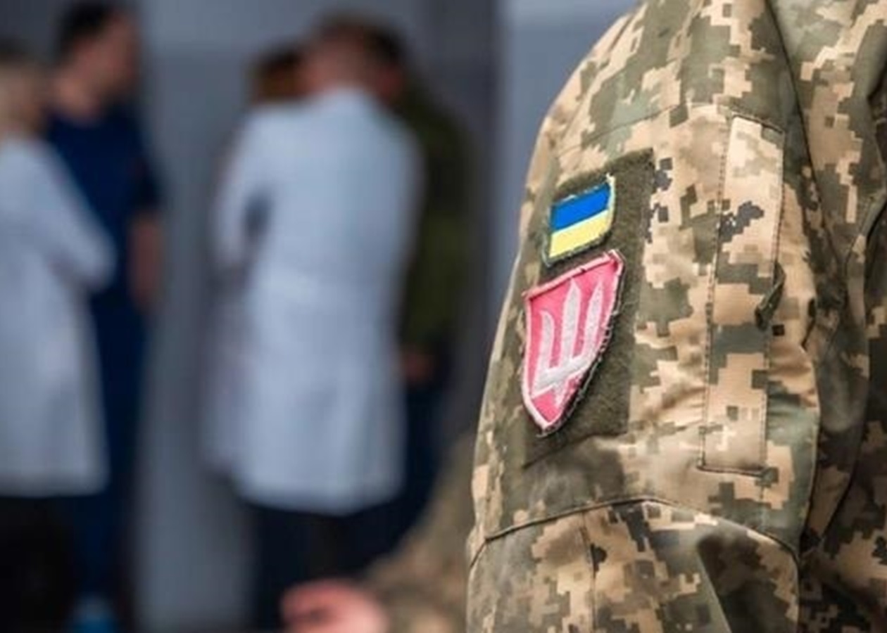 У Черкасах чоловік вистрибнув з вікна лікарні під час проходження ВЛК