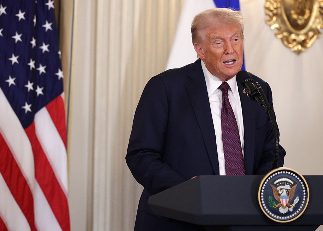 Трамп запровадив нові мита на деревину та меблі