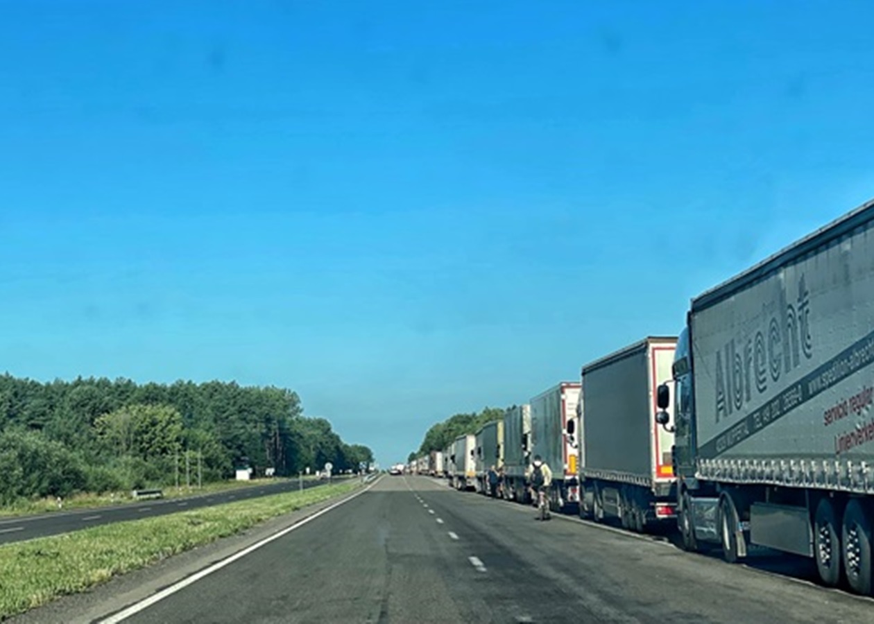 На кордоні з Польщею можливі проблеми з рухом вантажівок