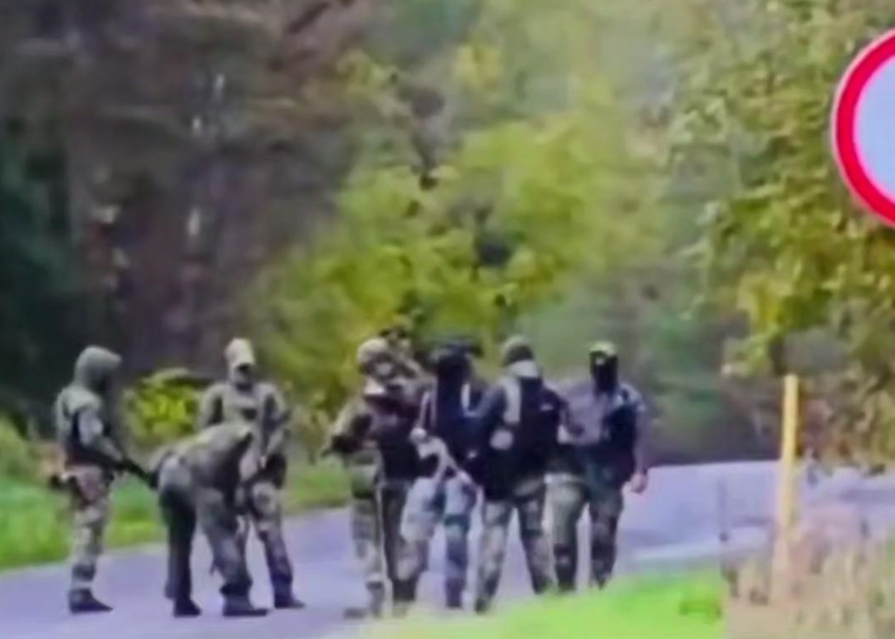 В Естонії перекрили дорогу через активність РФ