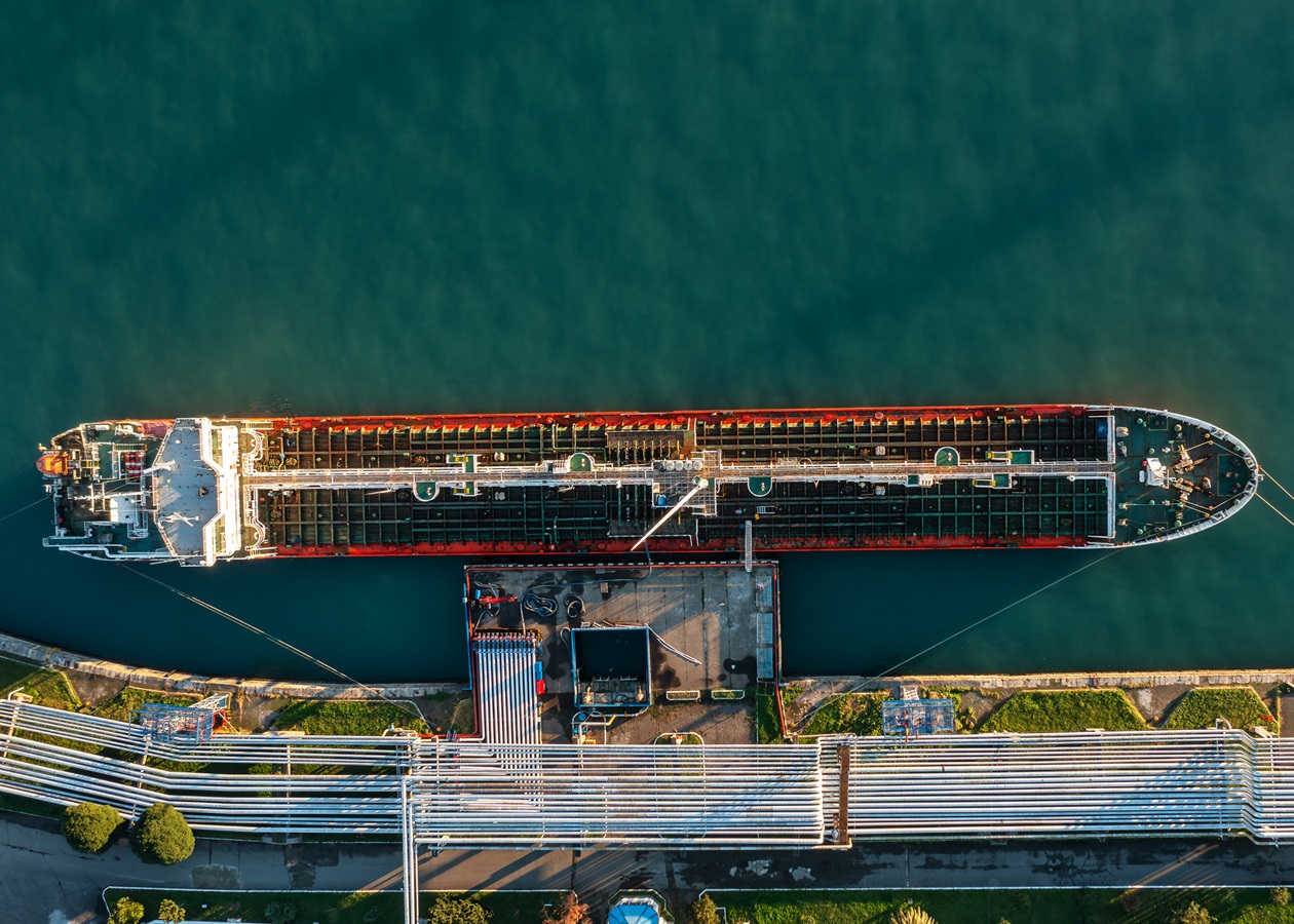 РФ вперше поставила нафту на новий НПЗ у Грузії – ЗМІ