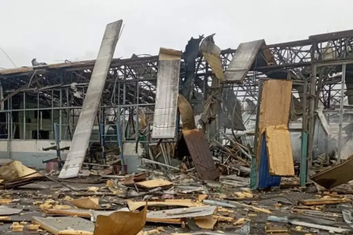 Окупанти пошкодили склад логістичної компанії у Харкові