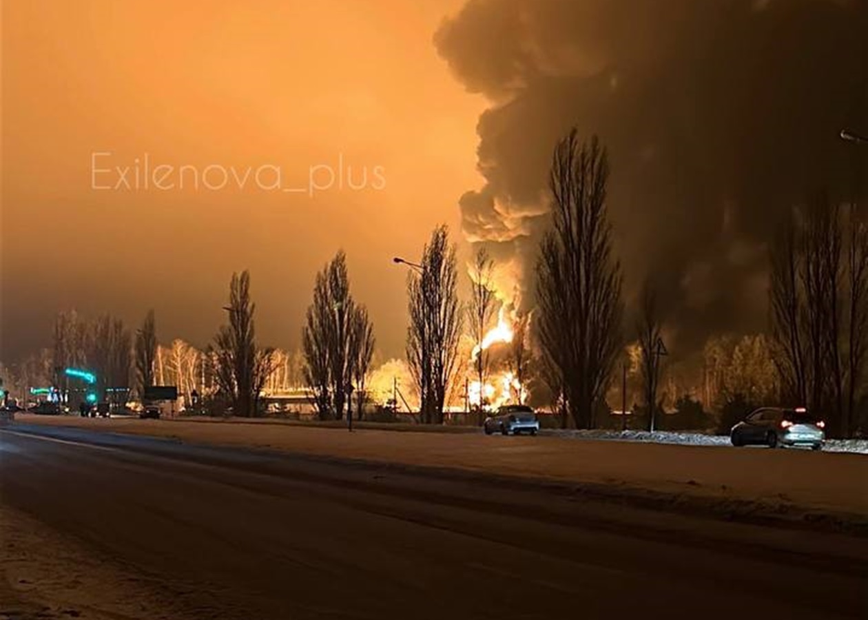 У Бєлгородській області РФ палає нафтобаза – OSINT