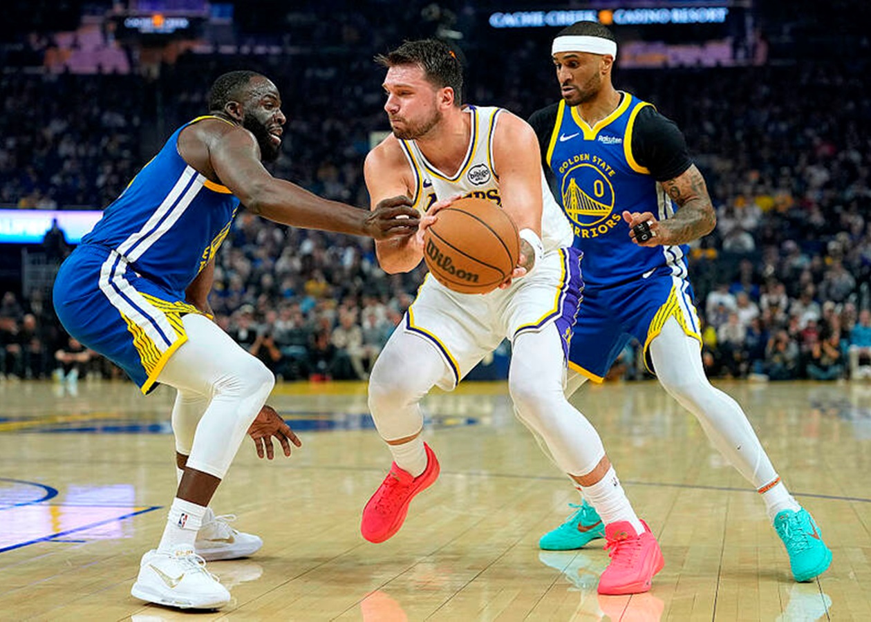 НБА: розгром Голден Стейт та поразка без Михайлюка
