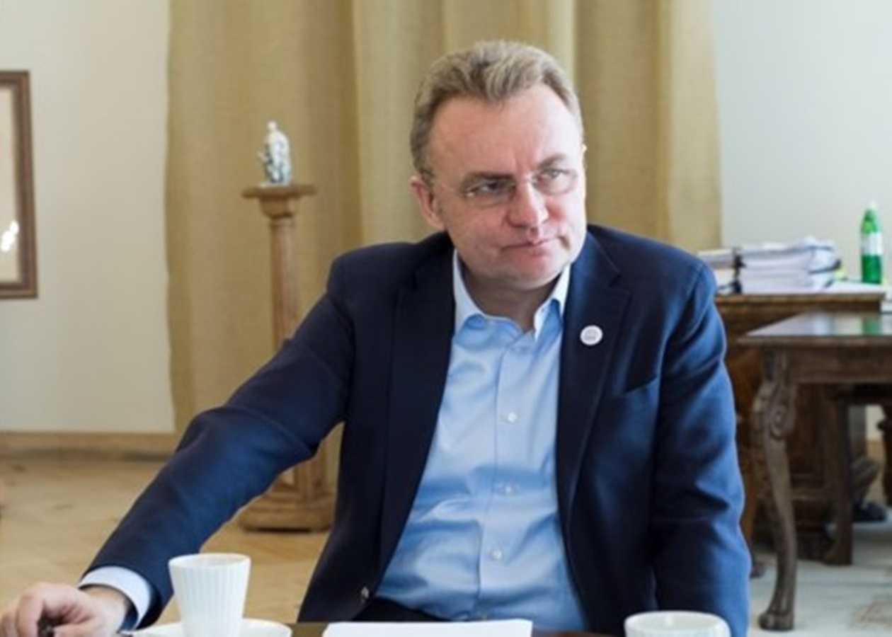 Садовий заявив про "прослушку" у службовому авто