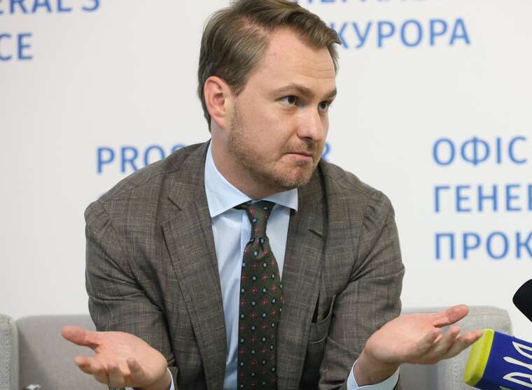 Після втечі з України Кравченко шукає адвокатів в Австрії та планує просити політичного притулку