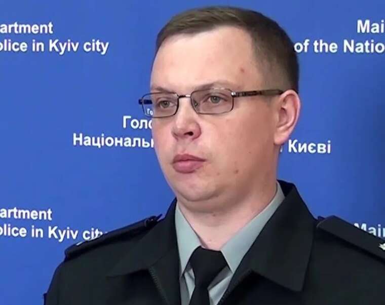 Квартира за 15 гривень, 63 тисячі доларів готівки та Tiguan: на чому збагатився заступник начальника Святошинської поліції Богдан Замула