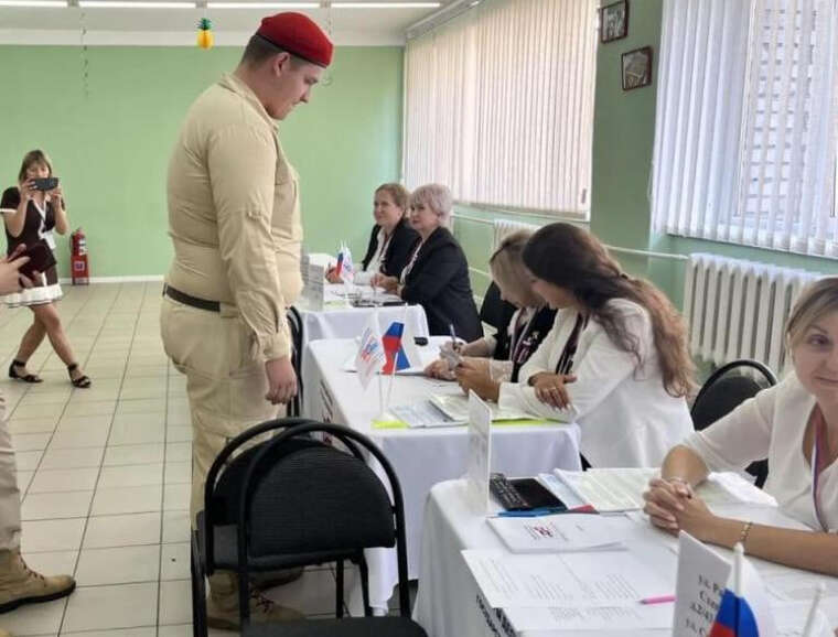 В окупованому Донецьку іноземні «експерти» виправдовували проблеми зі світлом перед псевдовиборами