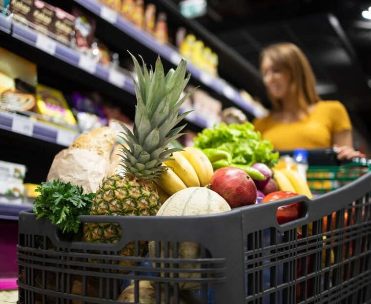 Інфляція в Україні сягнула 10% за рік: яйця у вересні подорожчали на 43,6%