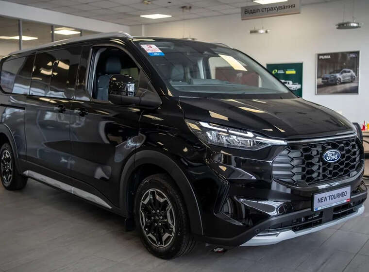 «Енергоатом» замовив три Ford за 8,93 мільйона гривень: ціни на мінівени перевищують салонні