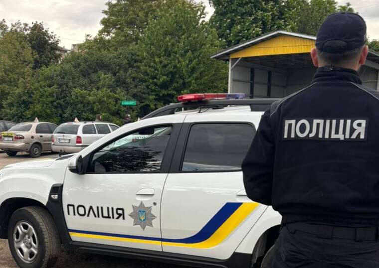 У Коломиї жінку оштрафували на 17 тисяч гривень за спробу підкупити адміністратора сервісного центру МВС