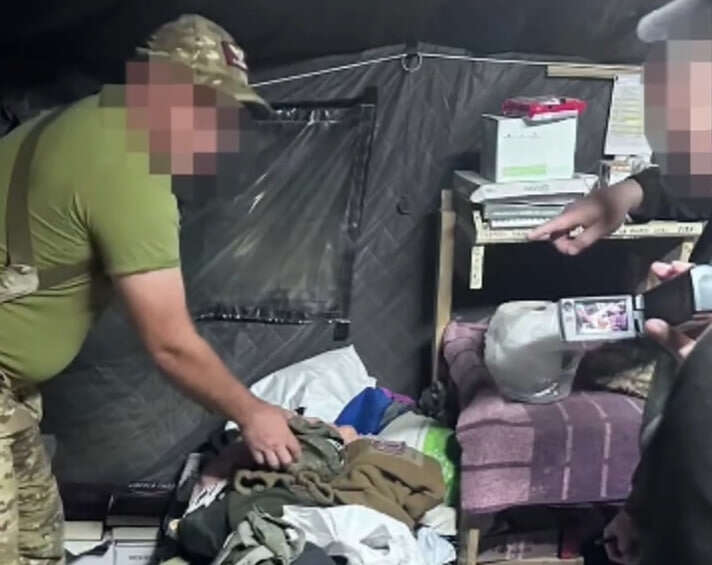 4000 доларів за поїздку на власне весілля: ДБР затримало командира, а військового розшукують за СЗЧ