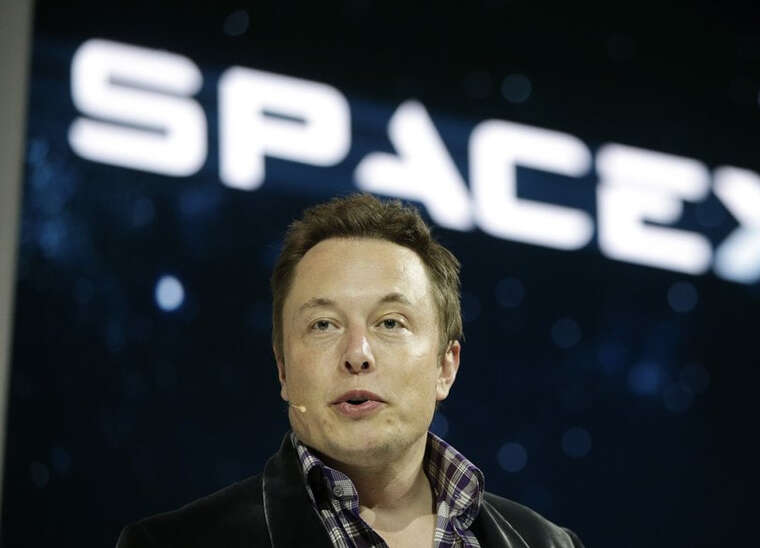 Маск боїться ударів по Starlink: атака може зробити космос непридатним для використання
